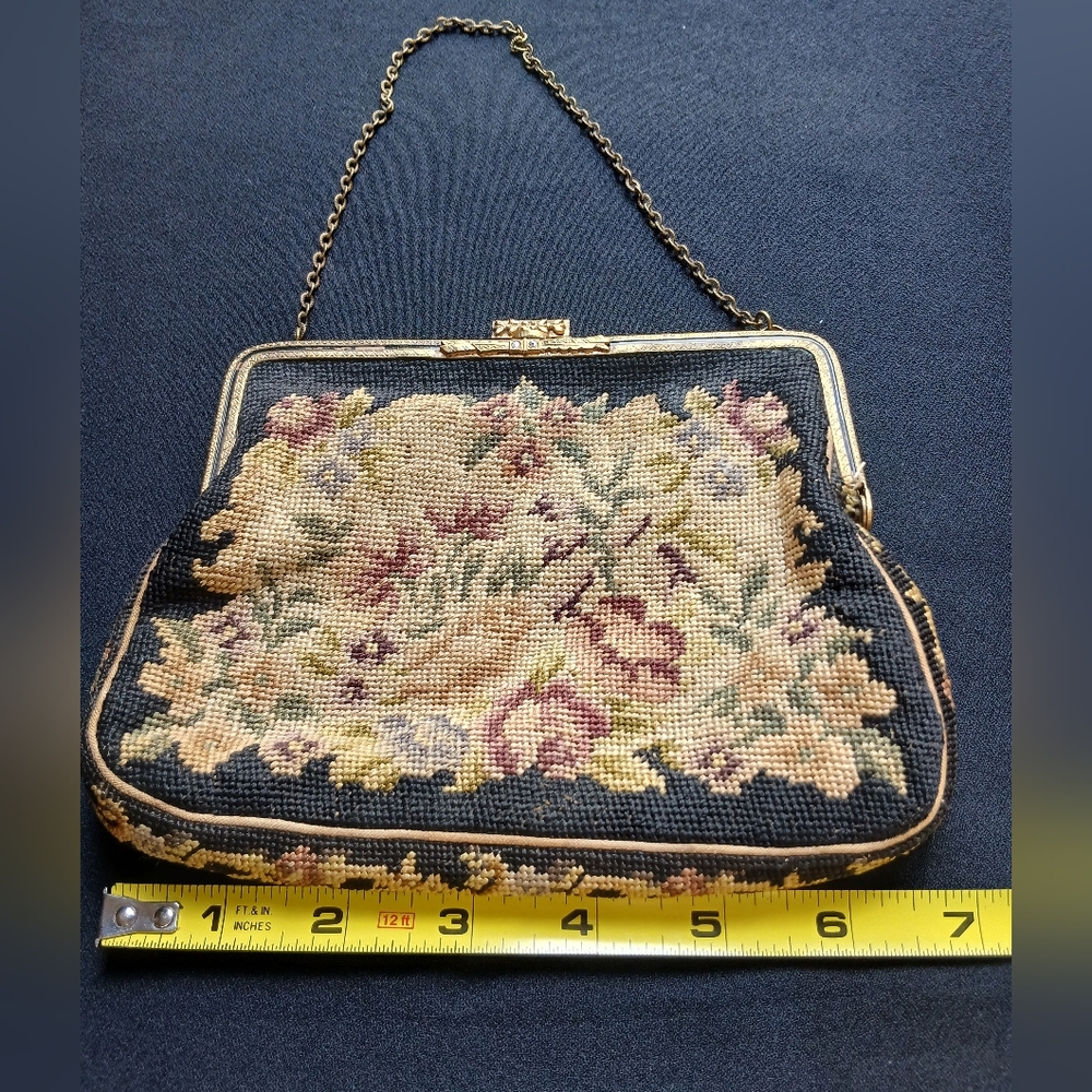 Elegant Vintage Handmade Floral Petite Point Embroidered Wristlet - Picture 4 of 8